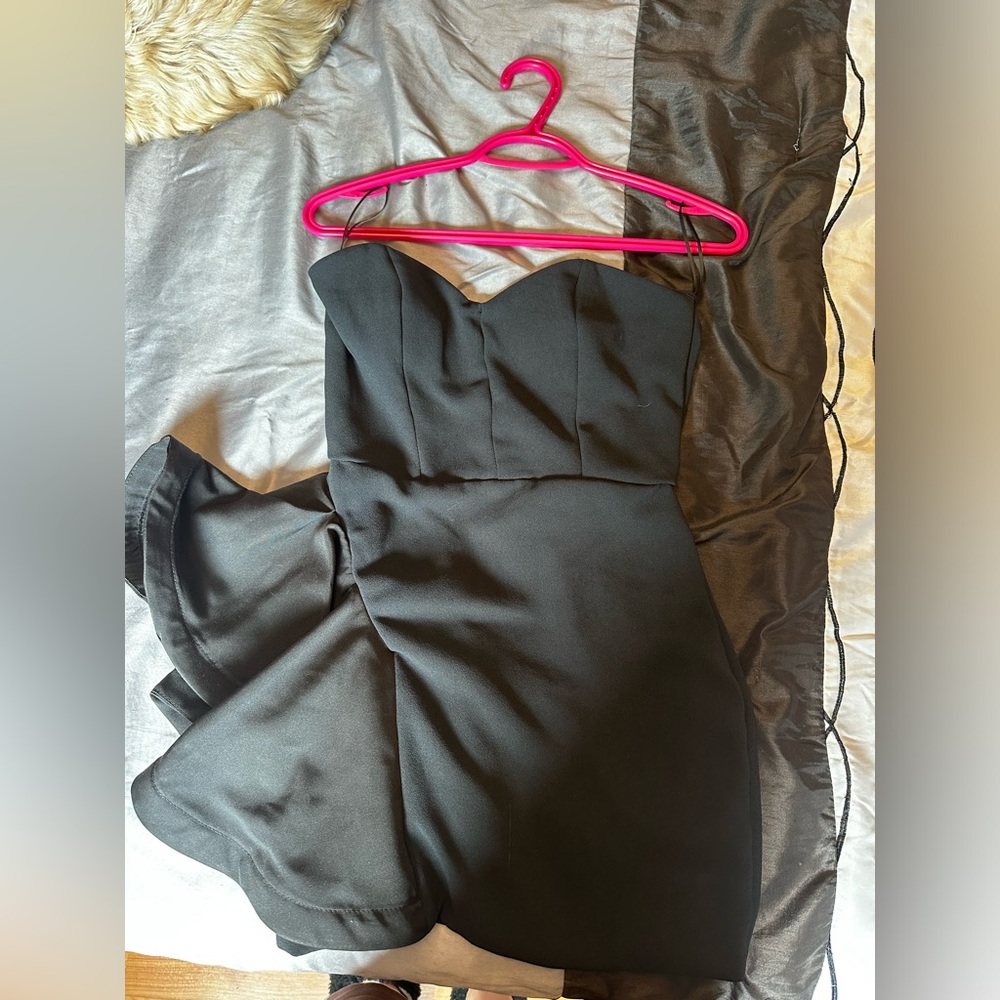Fashion Nova XS Short Black Dress with side frill